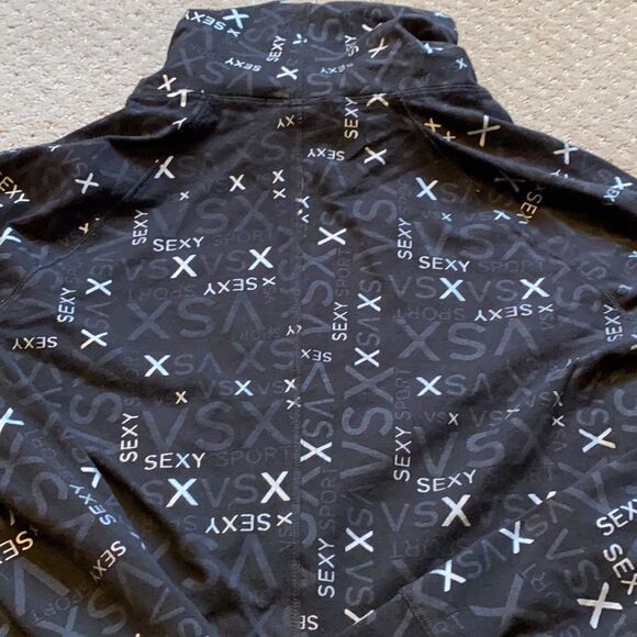 Victoria’s Secret VS Sexy Sport top size S/P. - Picture 5 of 6
